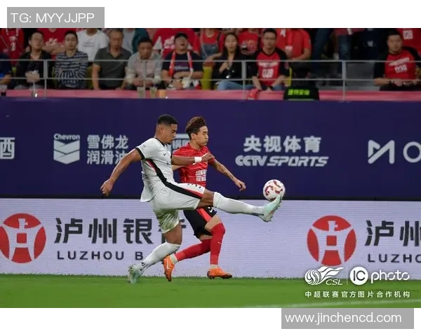 海港中场失控蒋光太缺阵防线脆弱外援反击如潮涌动
